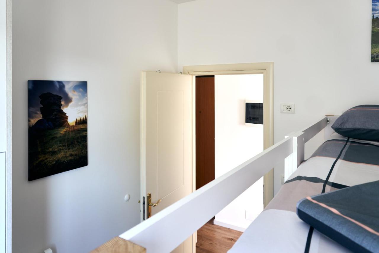 Central Beach Apartment Sarandë Buitenkant foto