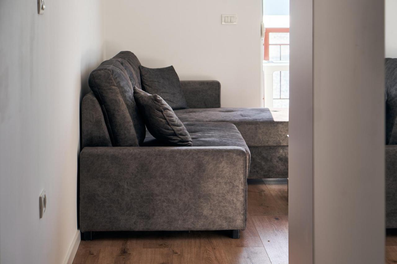 Central Beach Apartment Sarandë Buitenkant foto