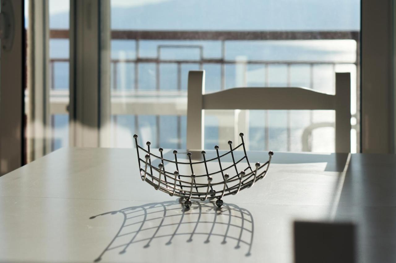 Central Beach Apartment Sarandë Buitenkant foto